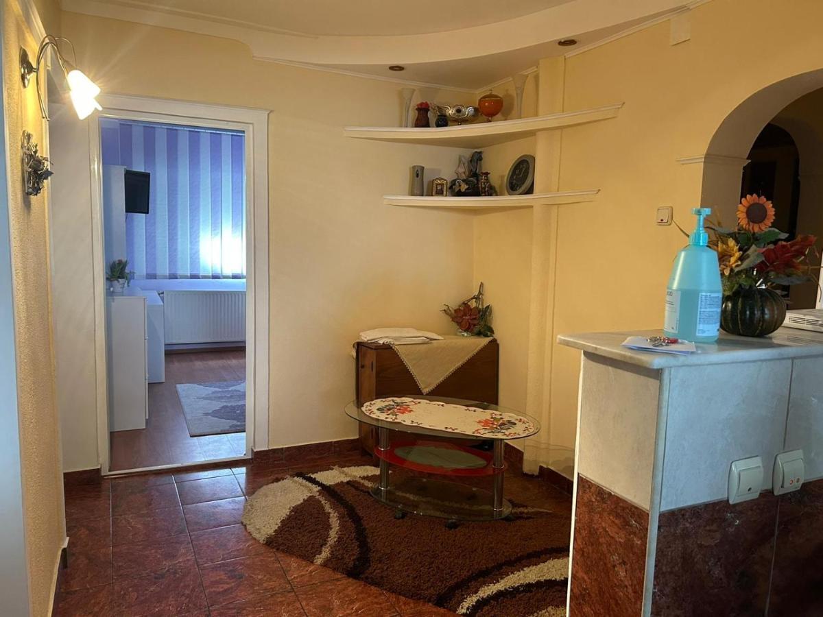 Apartament Onesti Exterior foto